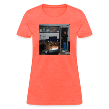 Load image into Gallery viewer, Women&#39;s Tee - heather coral

